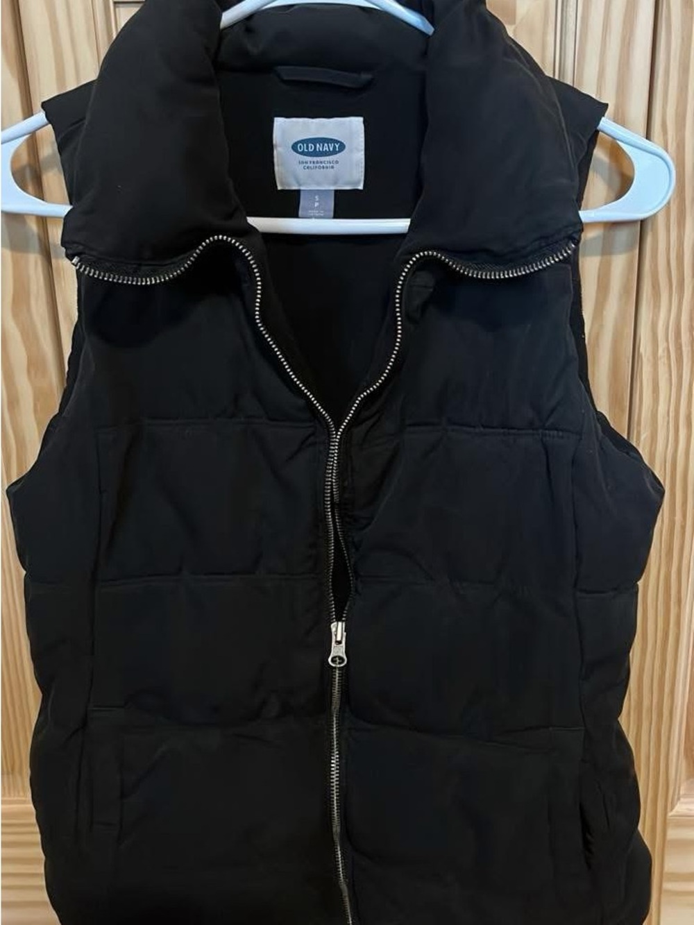 Old Navy Black Quilted Puffer Vest